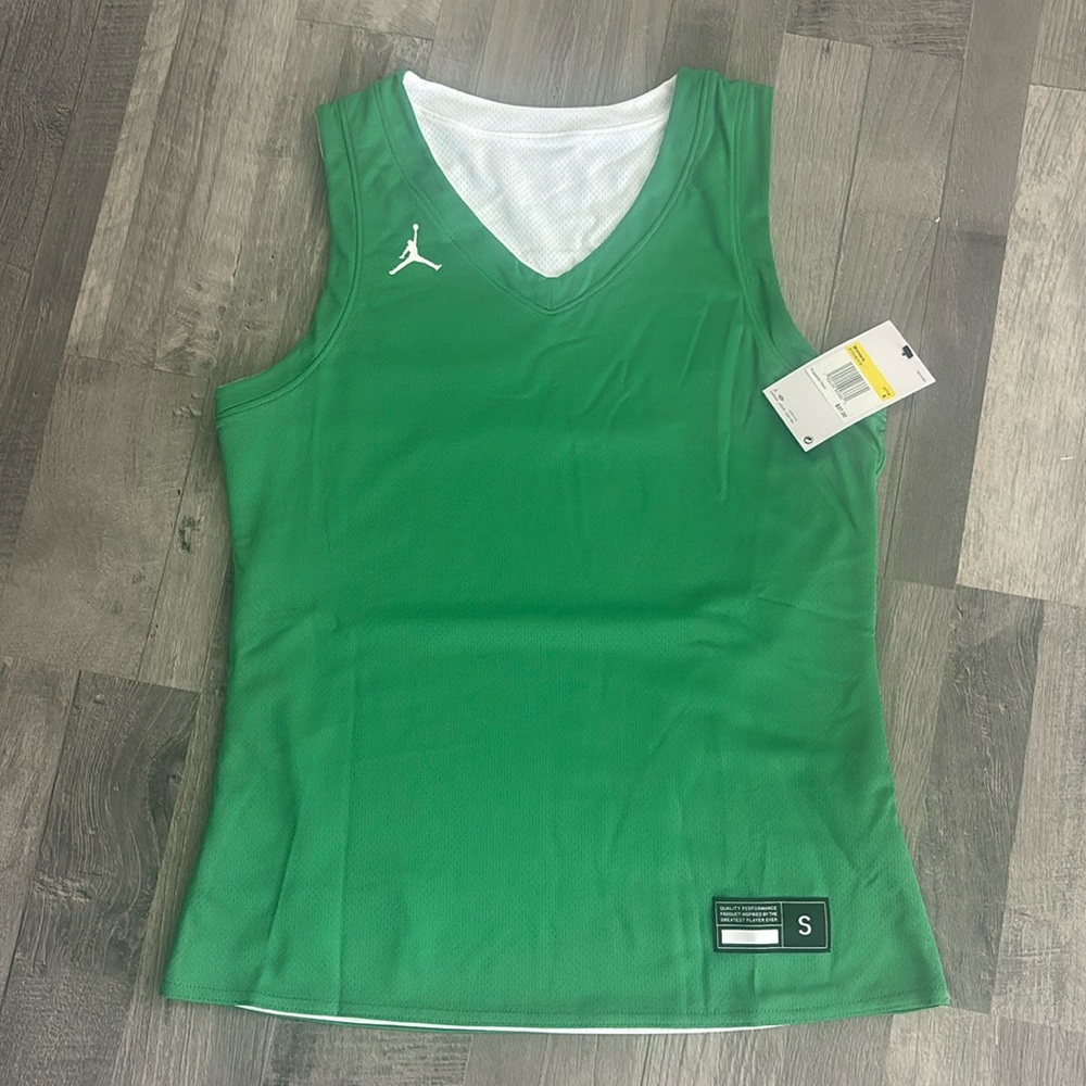 Jodan women’s reversible active top